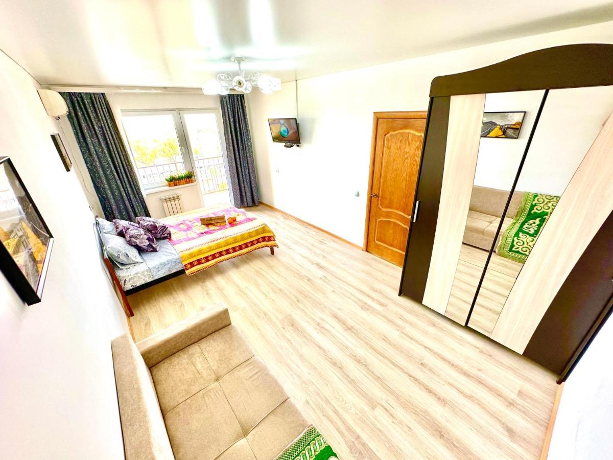 Medinahotelkz, # 70, Вид На Горы, До Арбата 15 Мин Пешком, Halal الماتي المظهر الخارجي الصورة