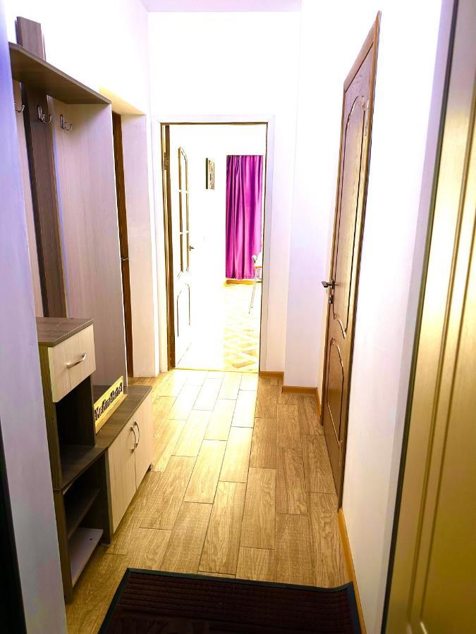 Medinahotelkz, # 70, Вид На Горы, До Арбата 15 Мин Пешком, Halal الماتي المظهر الخارجي الصورة