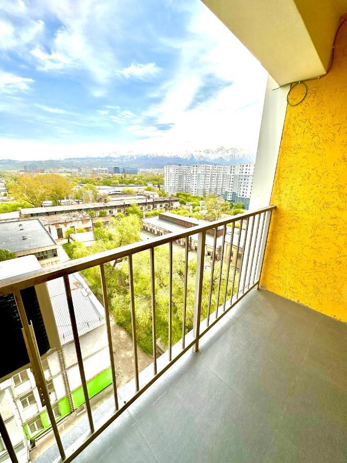 Medinahotelkz, # 70, Вид На Горы, До Арбата 15 Мин Пешком, Halal الماتي المظهر الخارجي الصورة